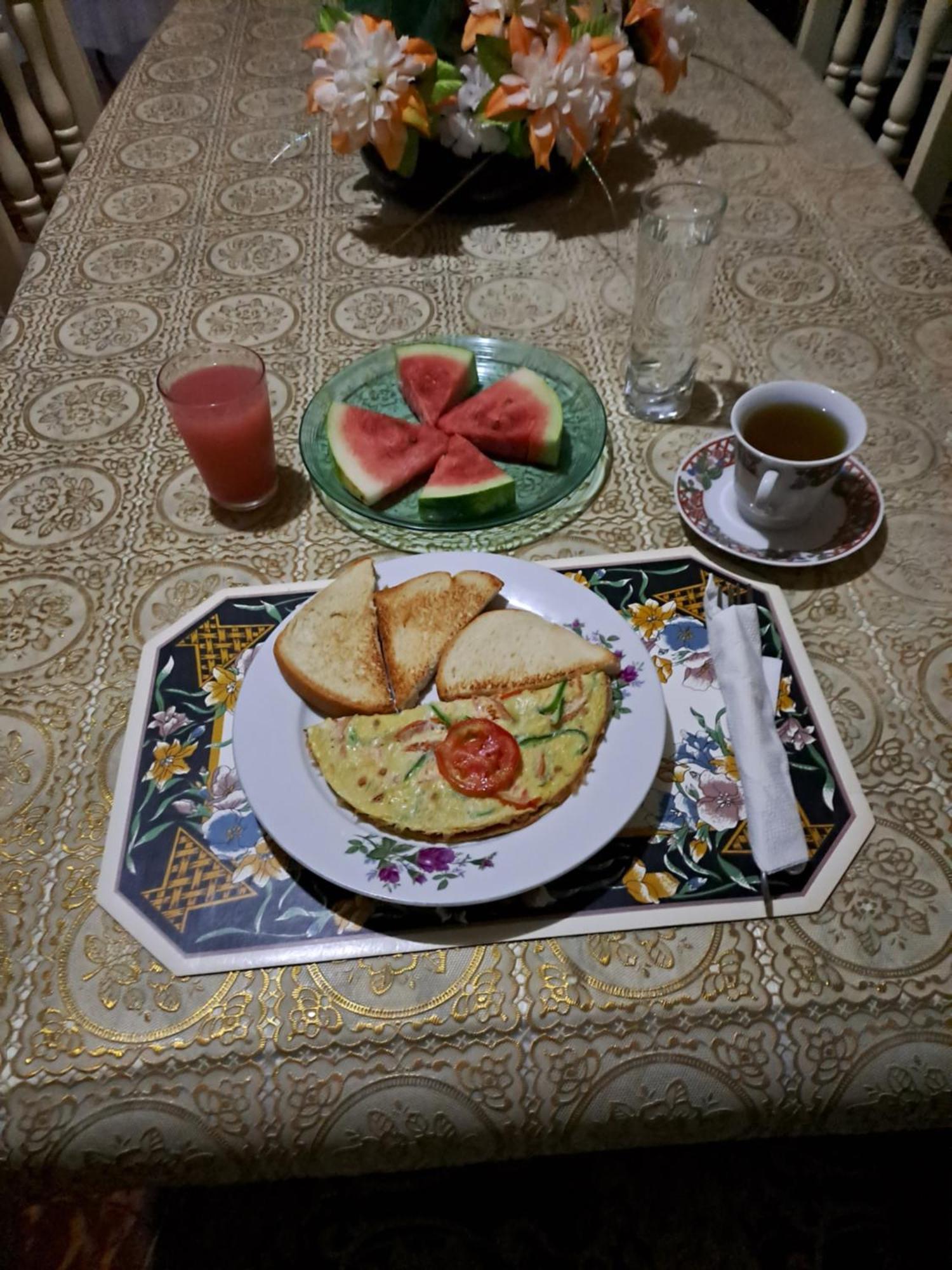 Kingston Airport Bed And Breakfast Экстерьер фото