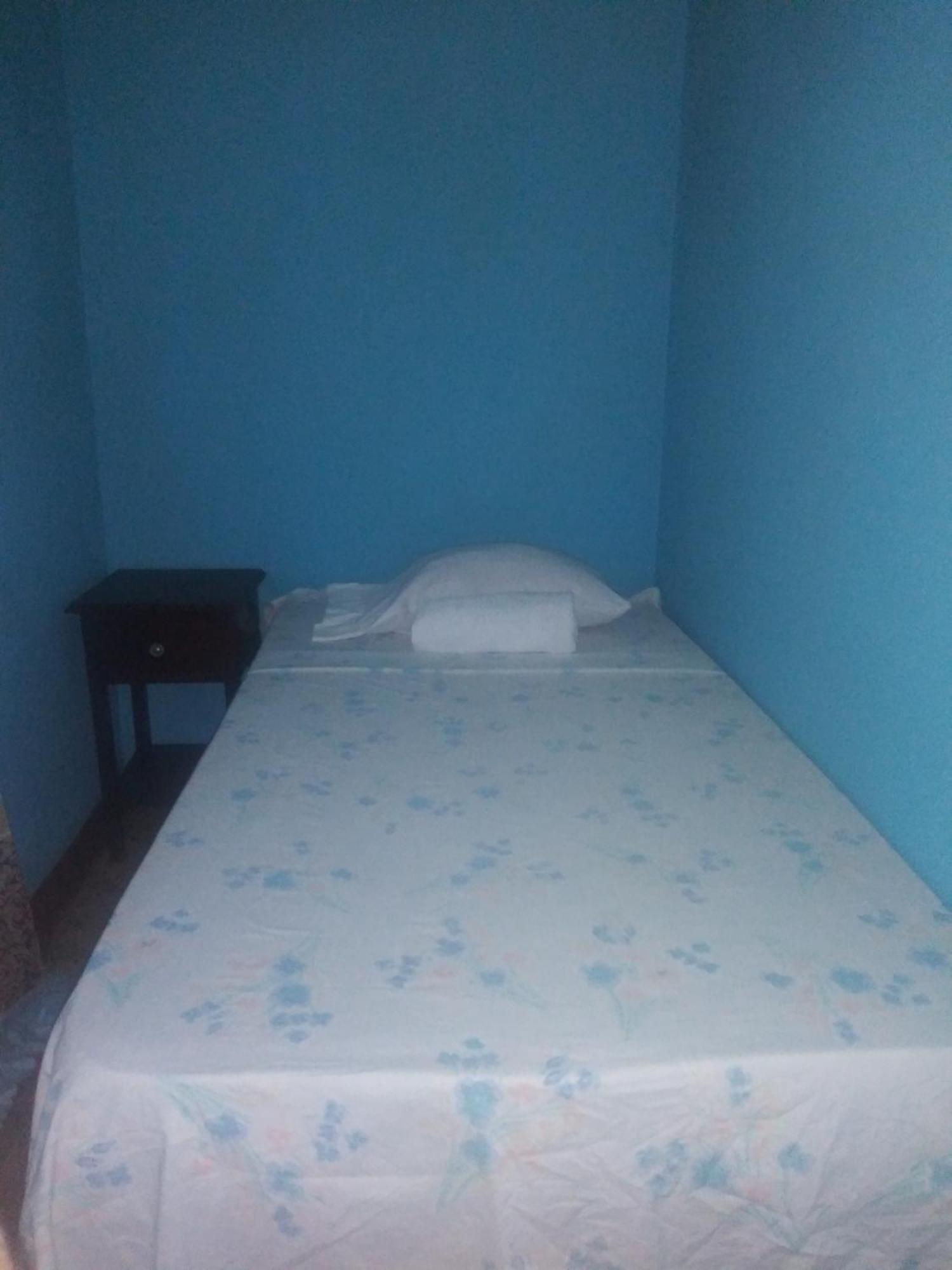 Kingston Airport Bed And Breakfast Экстерьер фото